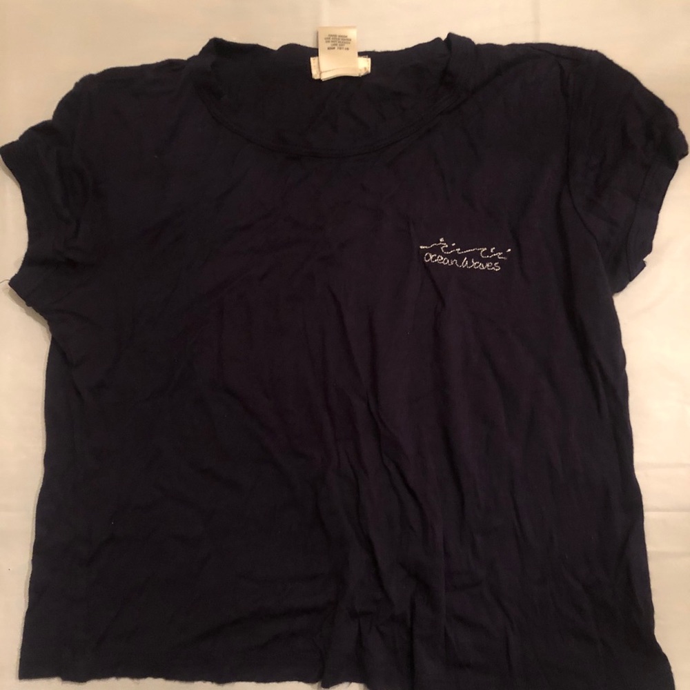 Navy blue graphic tee